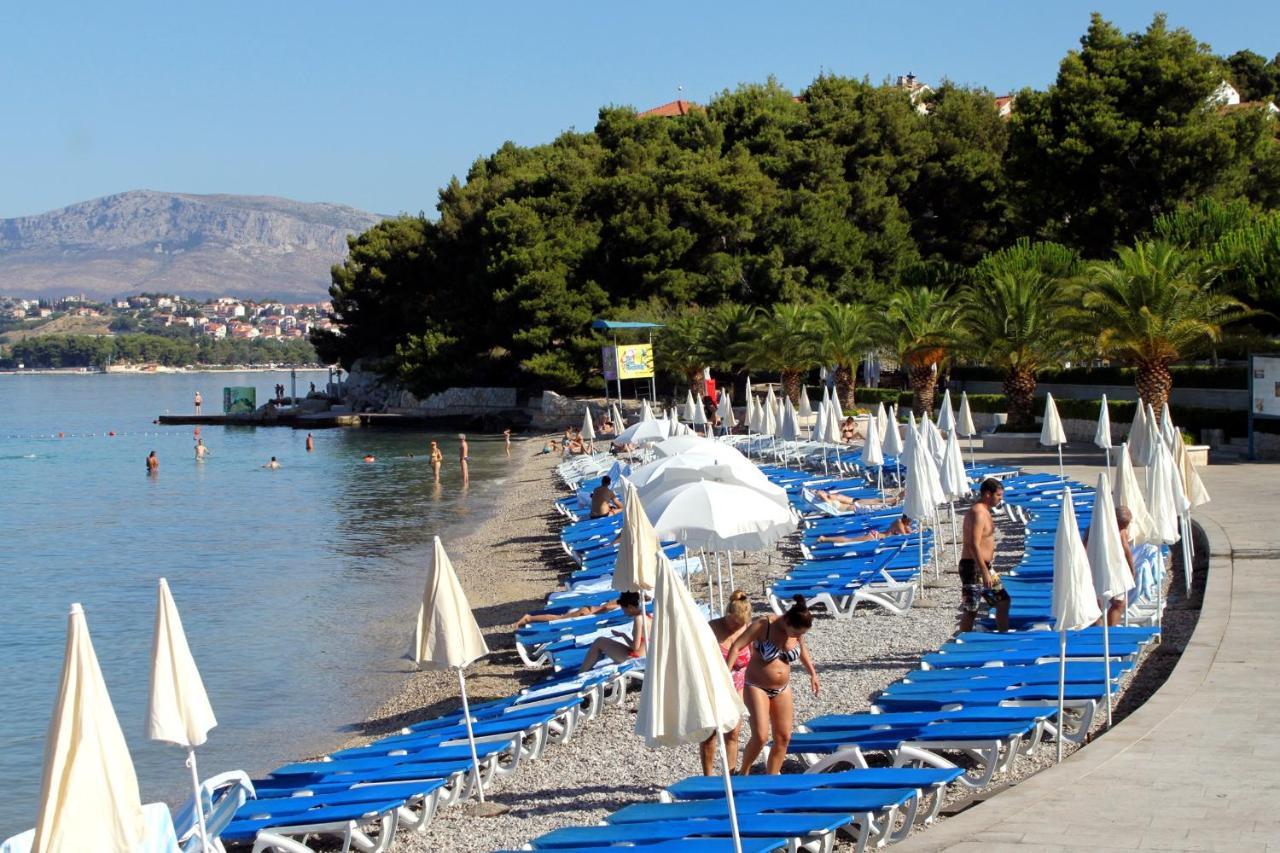 Apartments With A Parking Space Podstrana, Split - 17586 Exterior foto