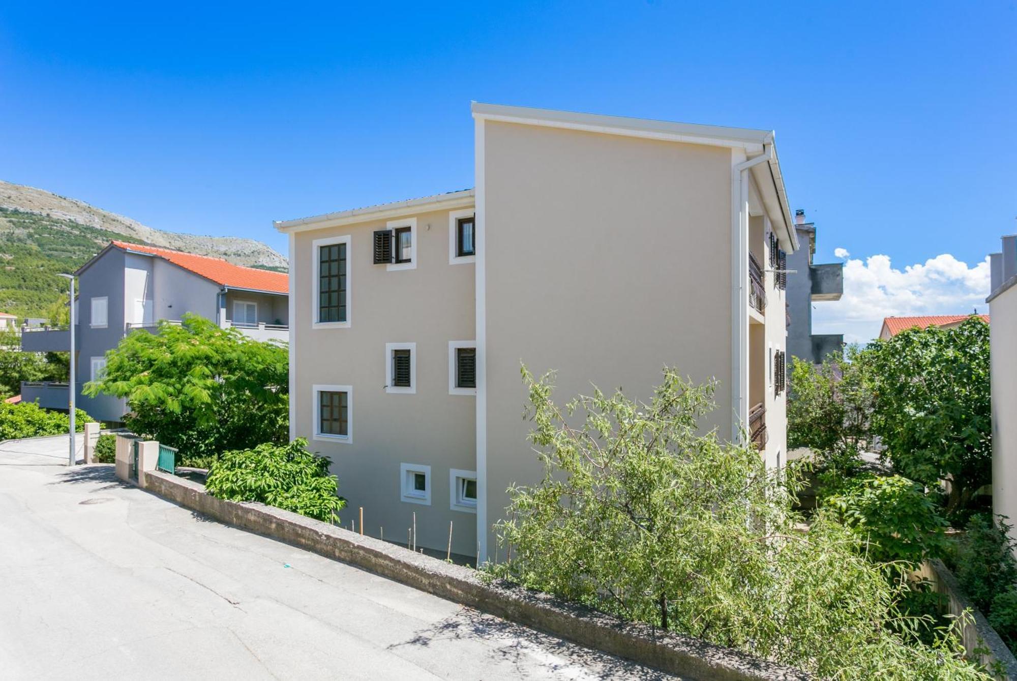 Apartments With A Parking Space Podstrana, Split - 17586 Exterior foto