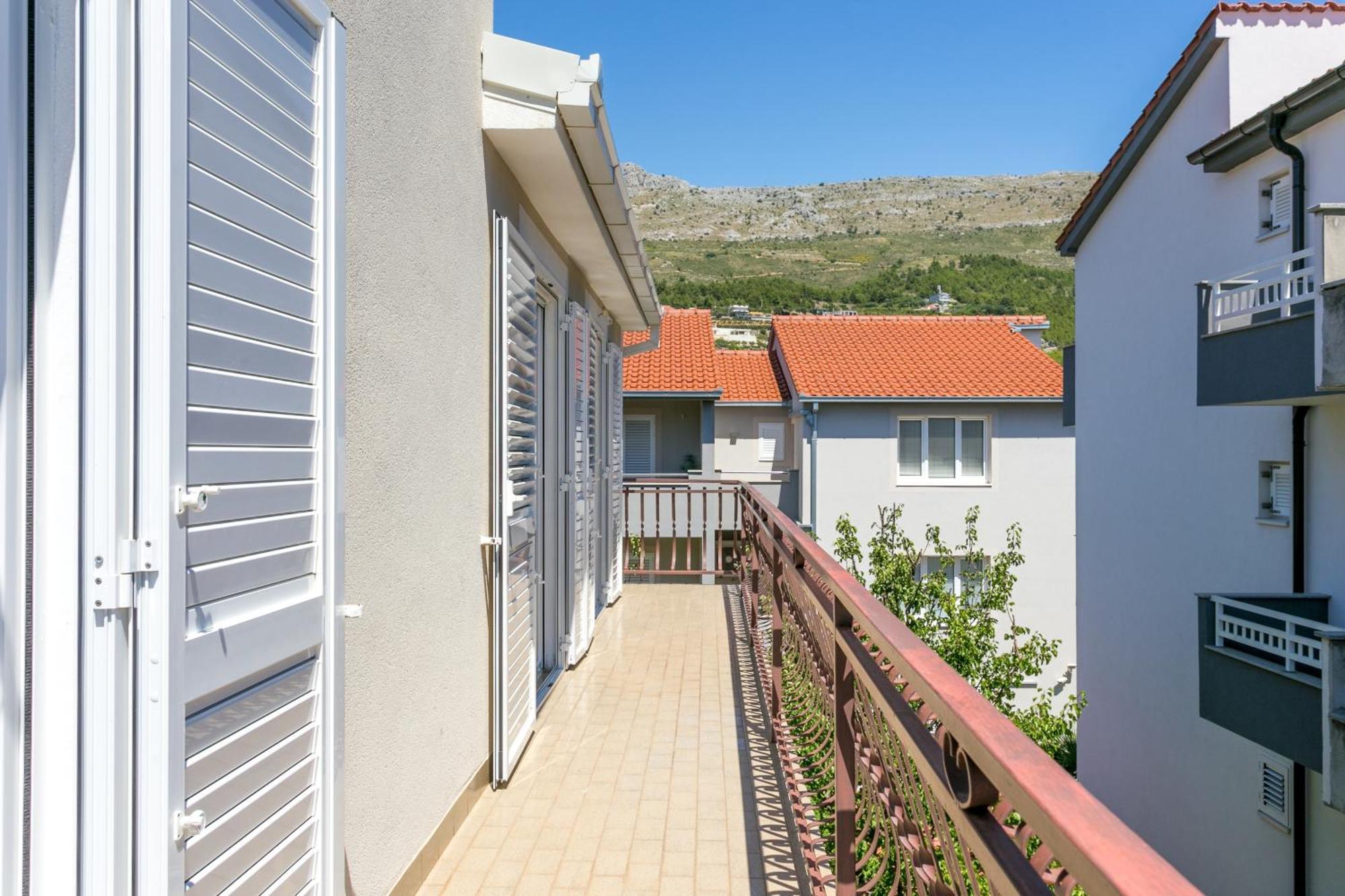 Apartments With A Parking Space Podstrana, Split - 17586 Exterior foto